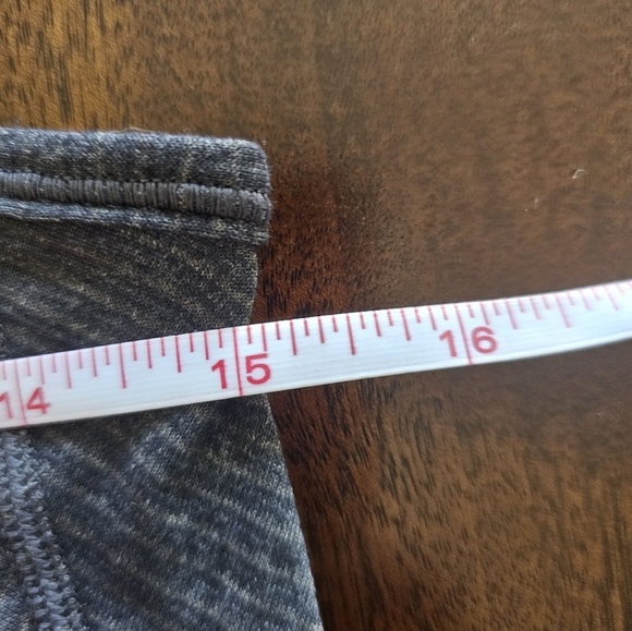 Lululemon razorback tank - Picture 12 of 12